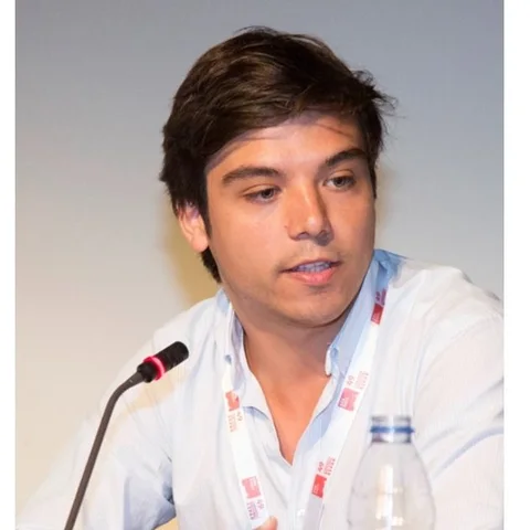 Dr. Alberto García Ortega, especialista en Neumología en Valencia